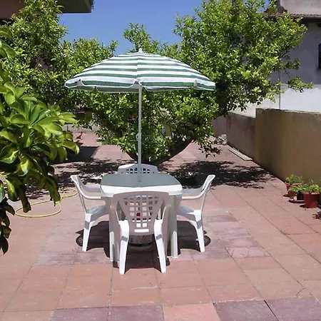 Del Sole Lejlighed Orosei